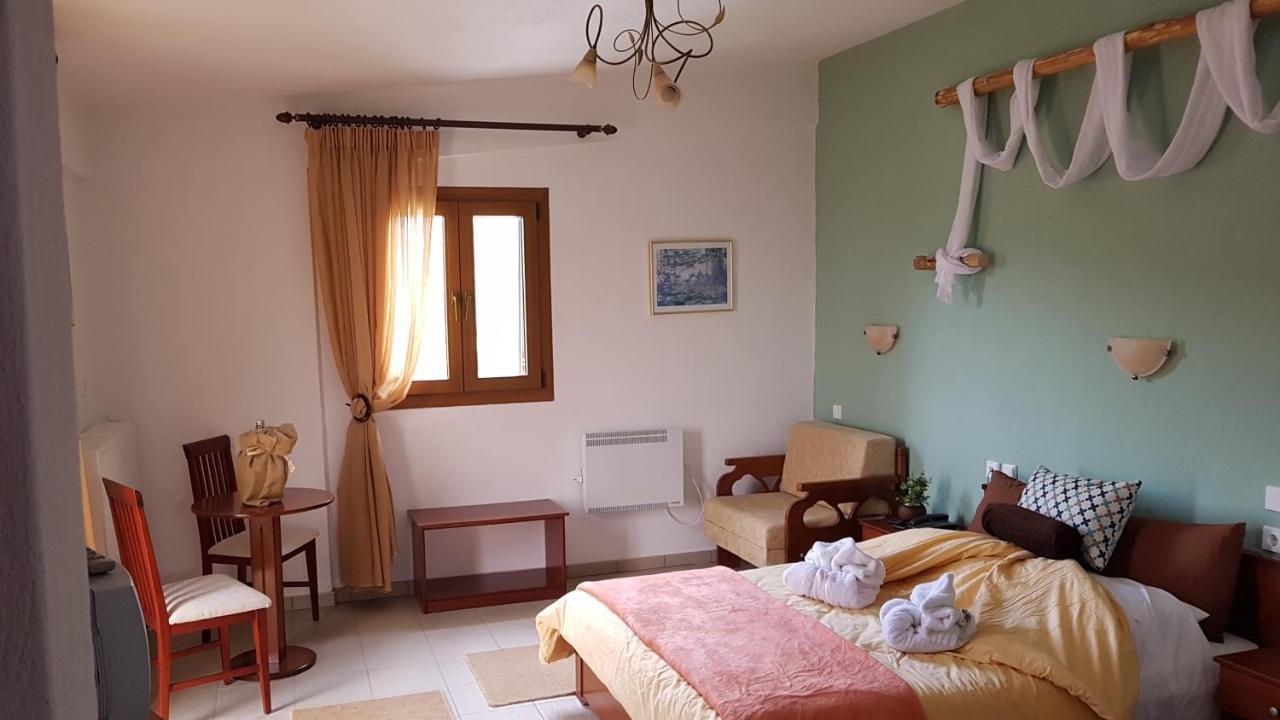 Hotel Metoxi Spiliá Buitenkant foto