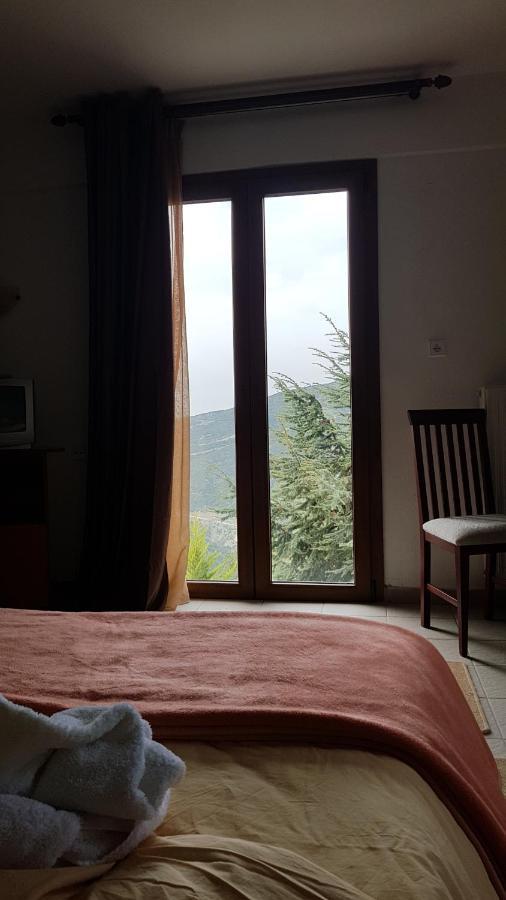 Hotel Metoxi Spiliá Buitenkant foto