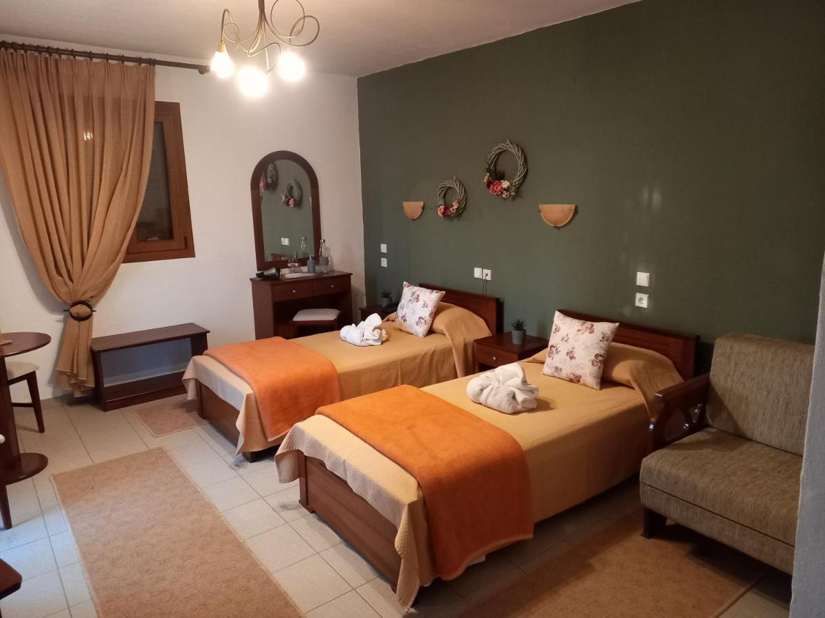Hotel Metoxi Spiliá Buitenkant foto