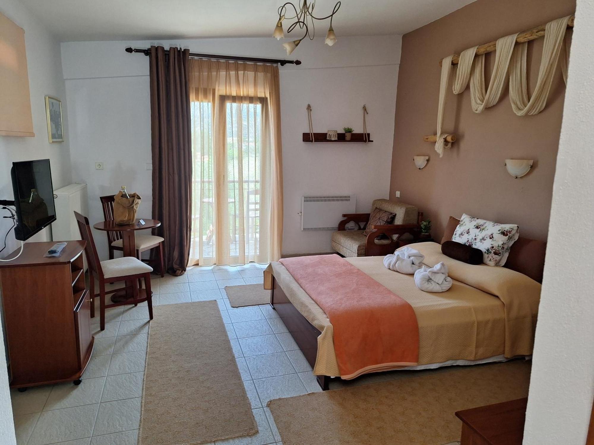 Hotel Metoxi Spiliá Buitenkant foto
