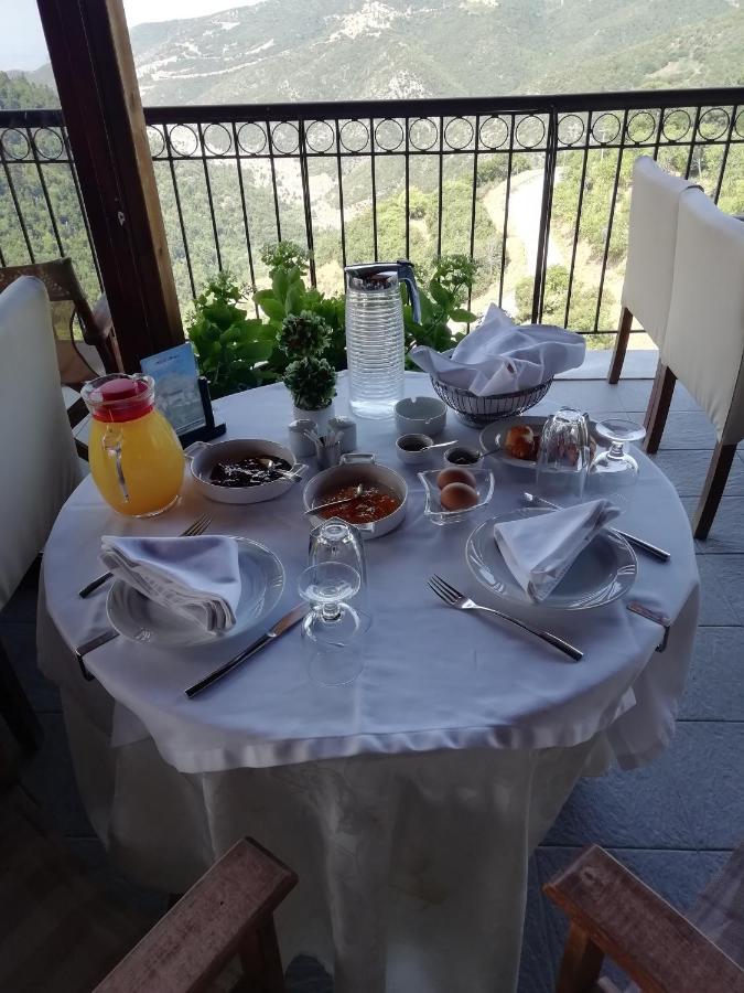 Hotel Metoxi Spiliá Buitenkant foto